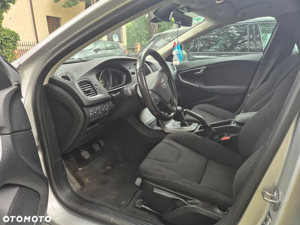 Volvo V40 D2 Drive-E Kinetic - 10