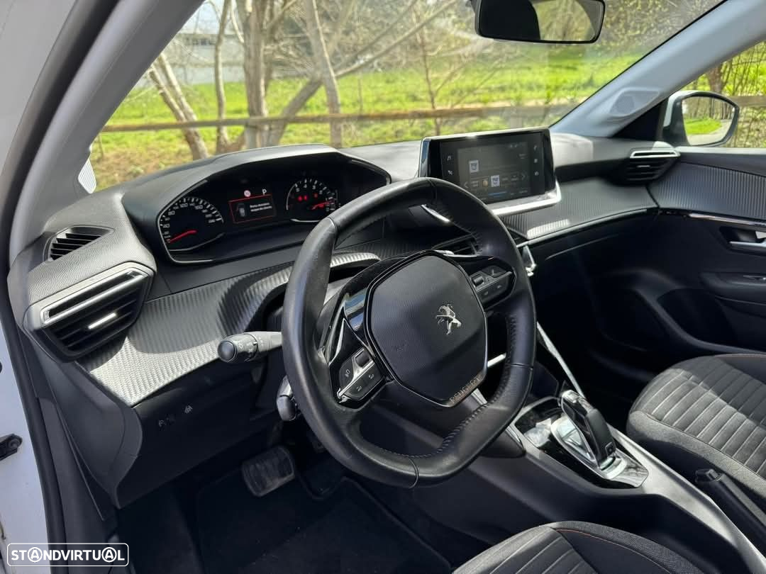 Peugeot 208 1.2 PureTech Allure EAT8 - 18