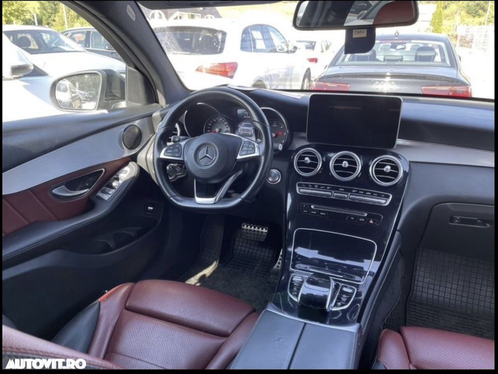 Mercedes-Benz GLC Coupe 250 d 4Matic 9G-TRONIC AMG Line - 12