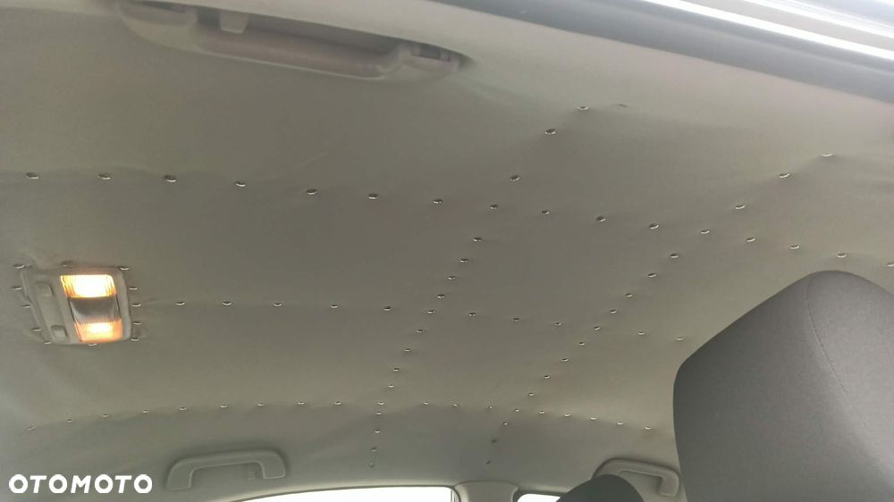 Toyota Avensis 1.8 VVT-i Luna - 12