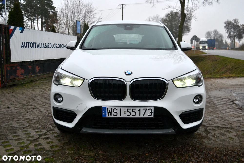BMW X1 sDrive18d Sport Line - 3