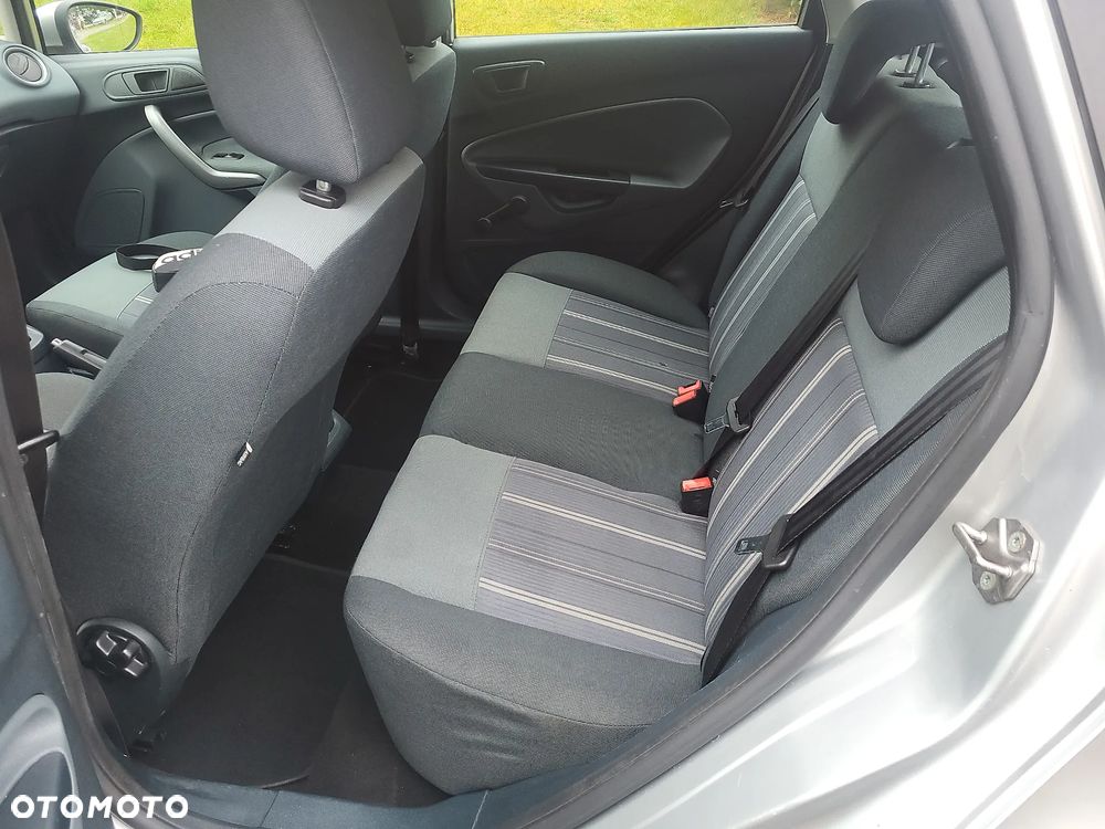 Ford Fiesta 1.25 Silver X (Ambiente) - 16