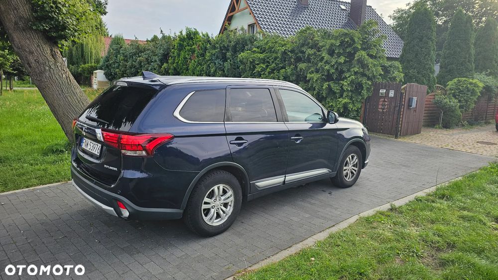 Mitsubishi Outlander - 5