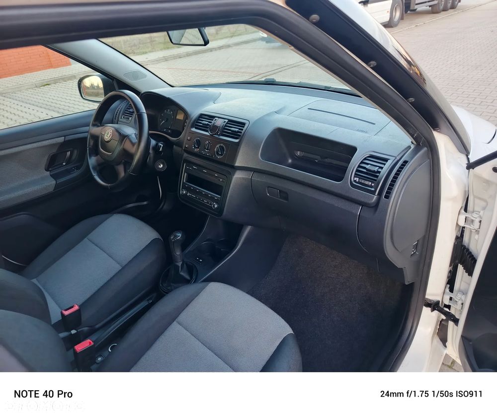 Skoda Fabia 1.2 HTP Active - 15