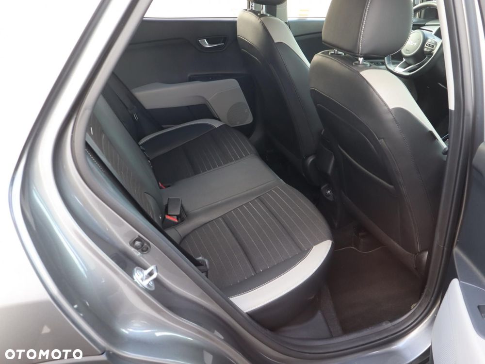 Kia Stonic - 7