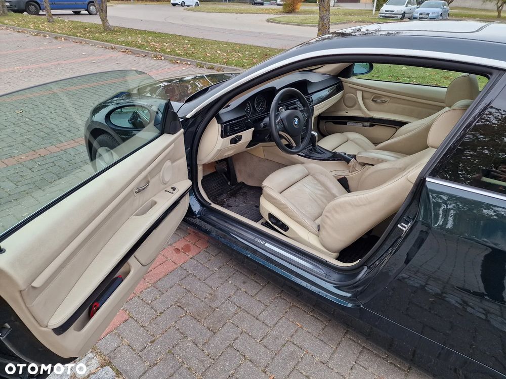 BMW Seria 3 330xi - 6