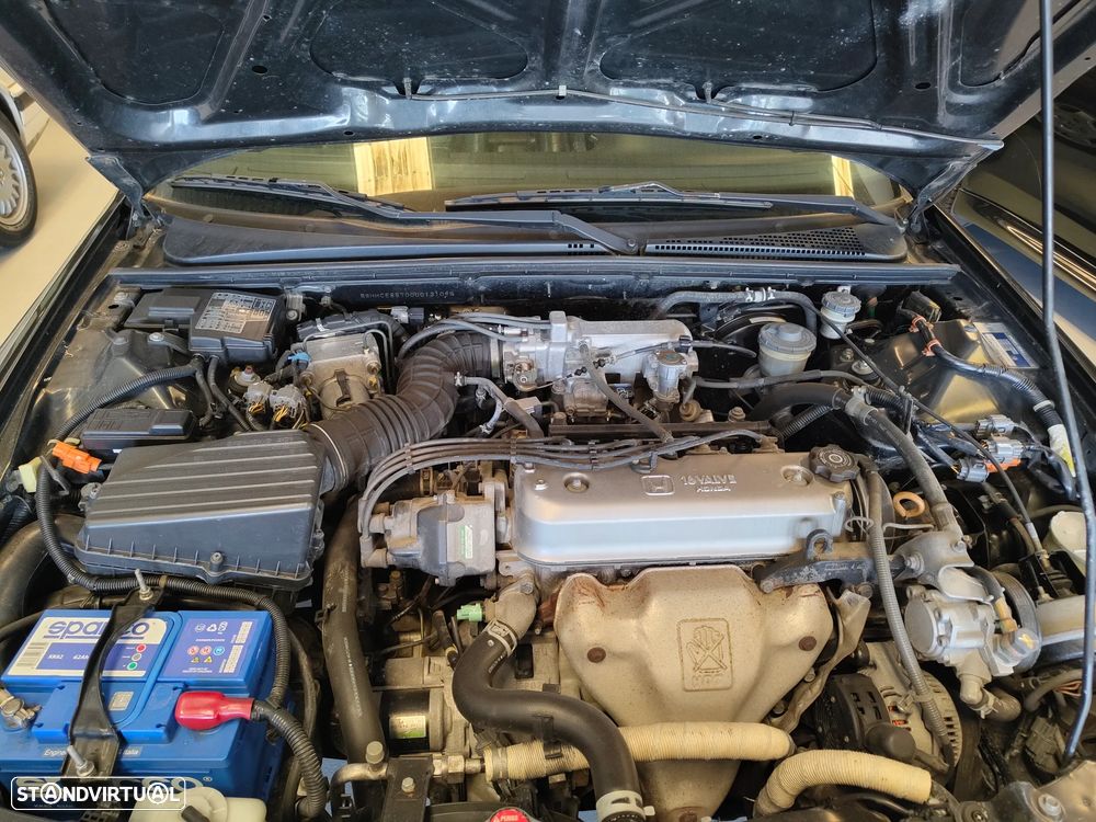 Honda Accord 2.0i ES - 13