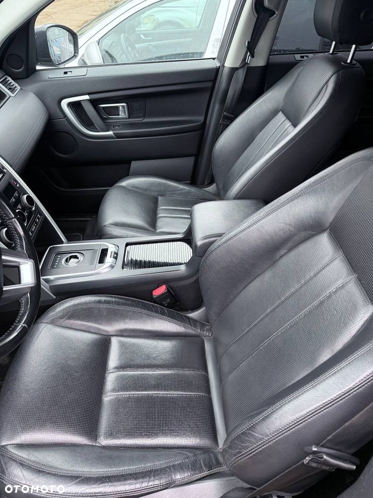Land Rover Discovery Sport - 8