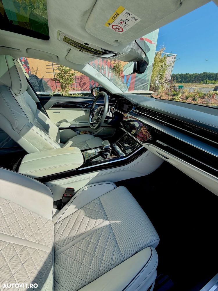 Audi A8 2020 photo 5