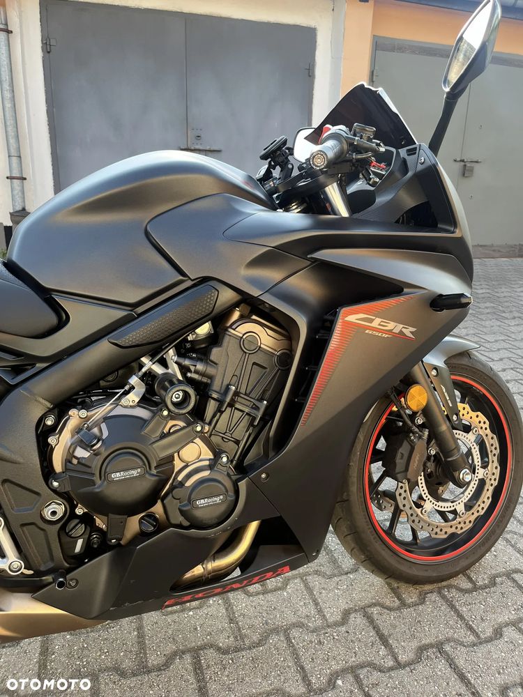 Honda CBR - 1