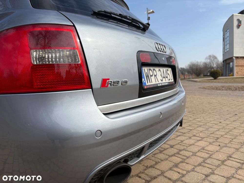 Audi RS6 Avant - 18