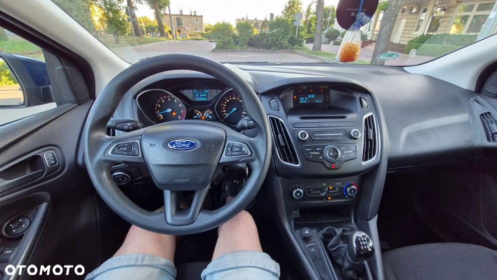 Ford Focus 1.0 EcoBoost Trend - 18