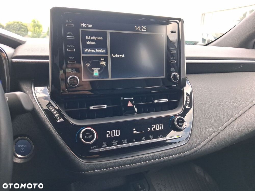 Toyota Corolla 1.8 Hybrid Comfort - 18