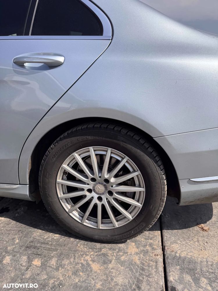 Mercedes-Benz C 220 (BlueTEC) d 7G-TRONIC Avantgarde - 40