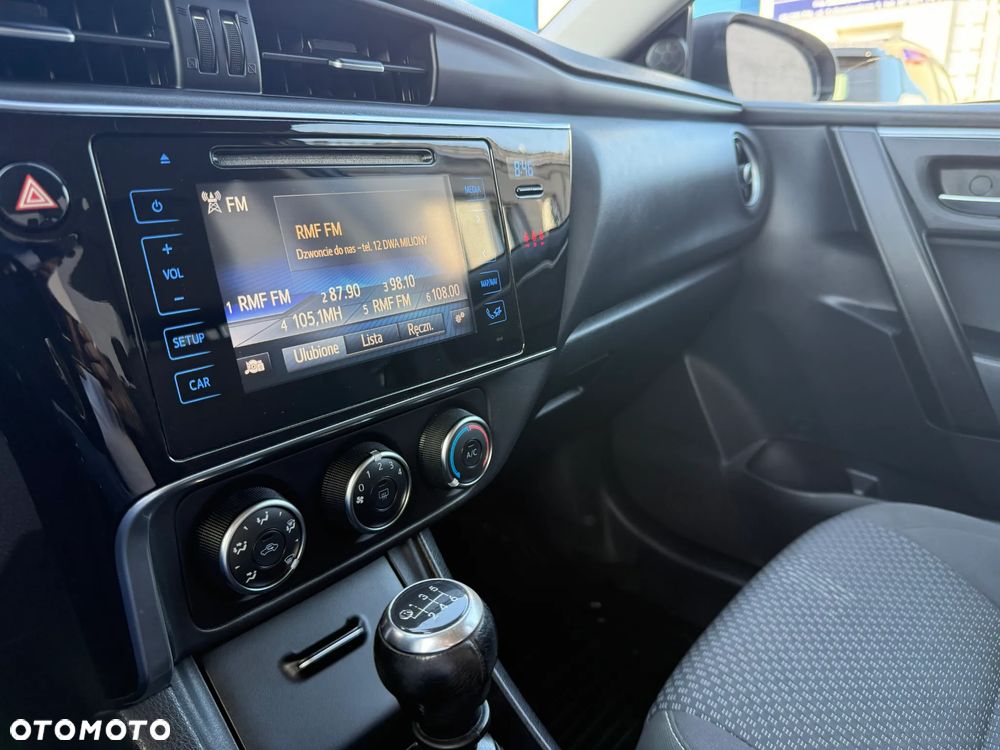 Toyota Corolla 1.6 Comfort - 22