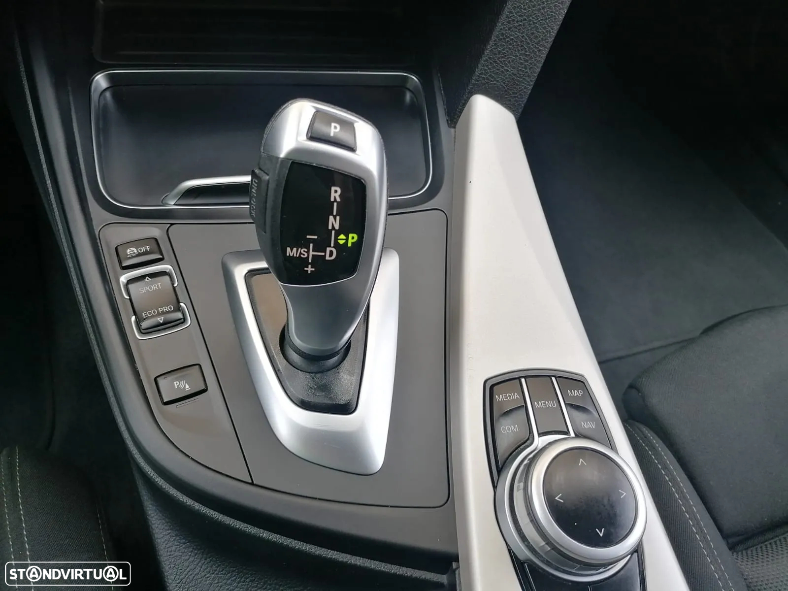 BMW 318 d Touring Advantage Auto - 4