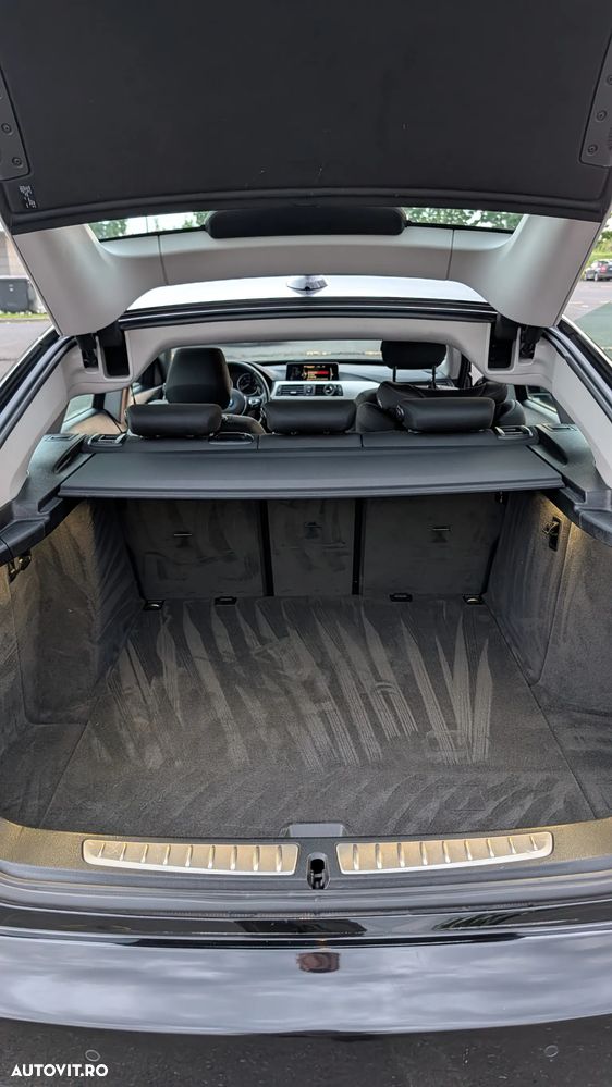 BMW Seria 3 320d Aut. - 10
