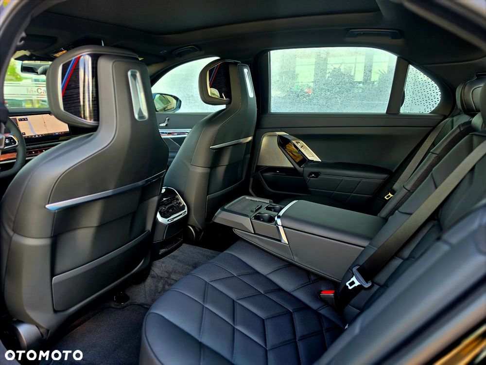 BMW Seria 7 740d xDrive mHEV sport - 34