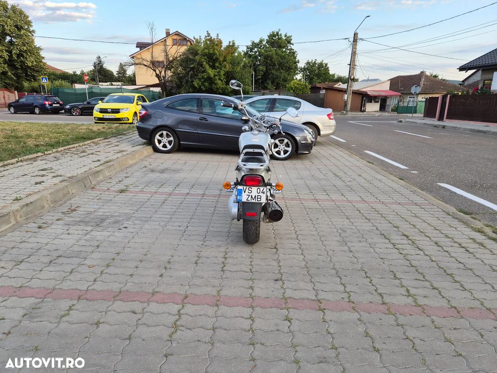CF Moto V5 - 6