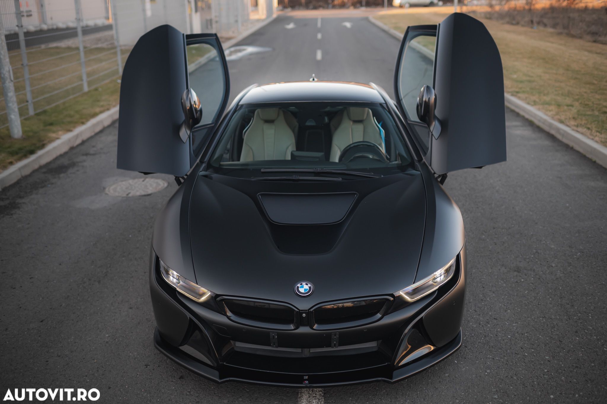 BMW i8 Coupe - 1