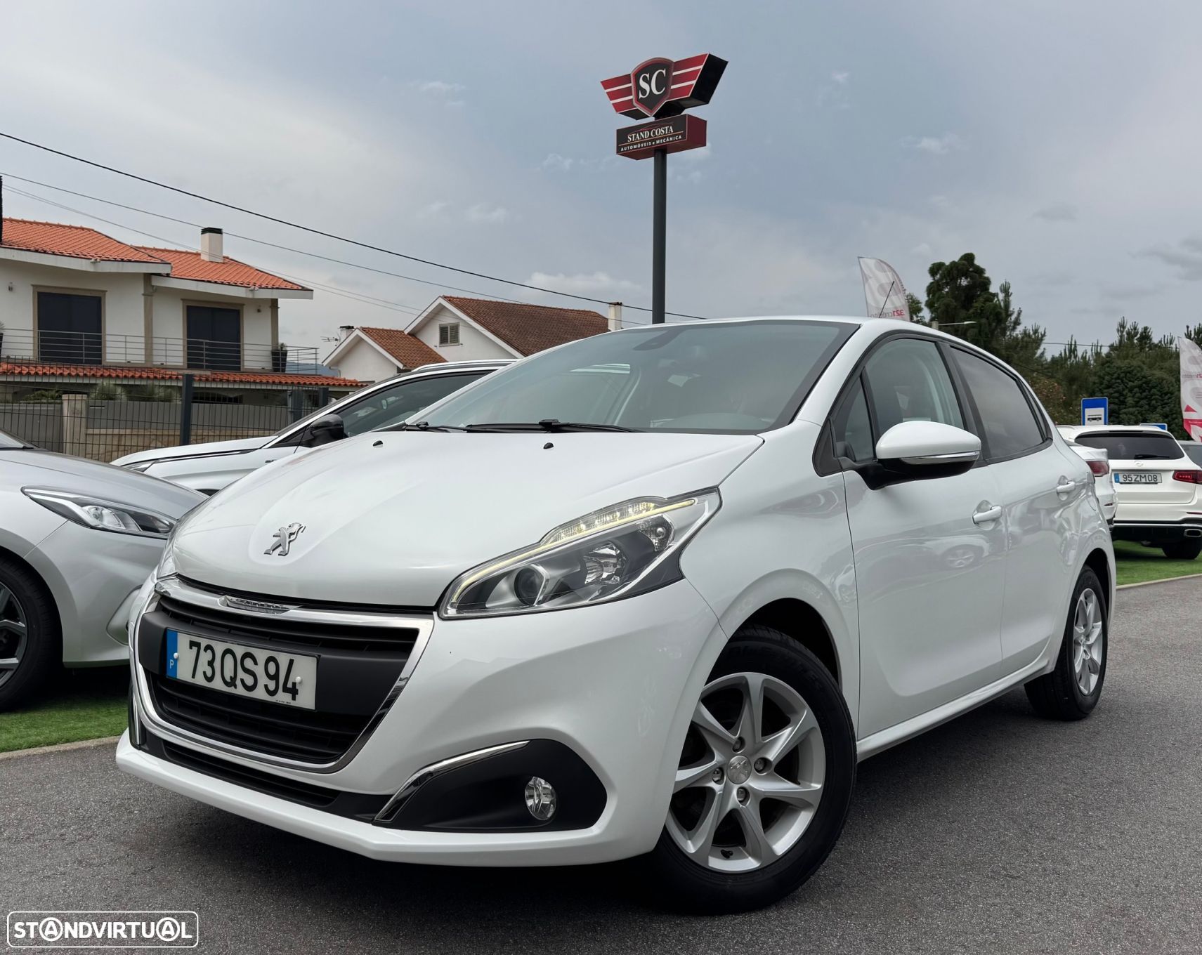 Peugeot 208 1.2 PureTech Style - 1