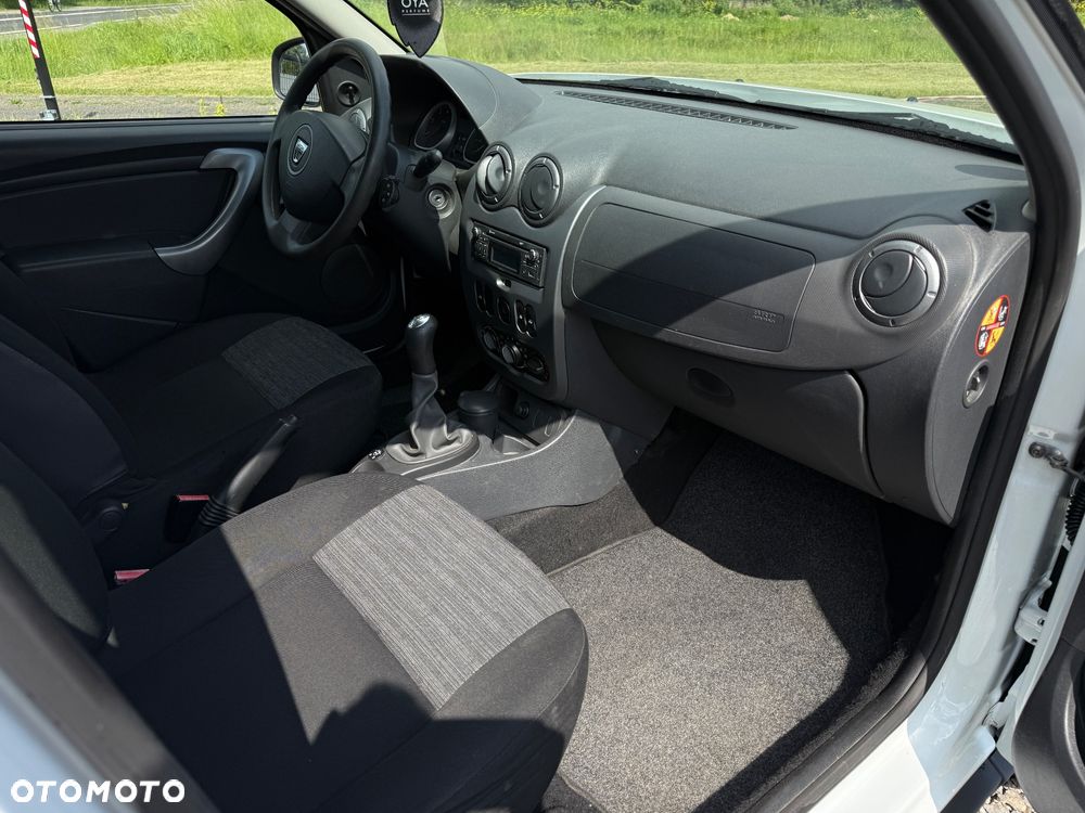 Dacia Duster 1.6 16V 4x2 Ambiance - 13