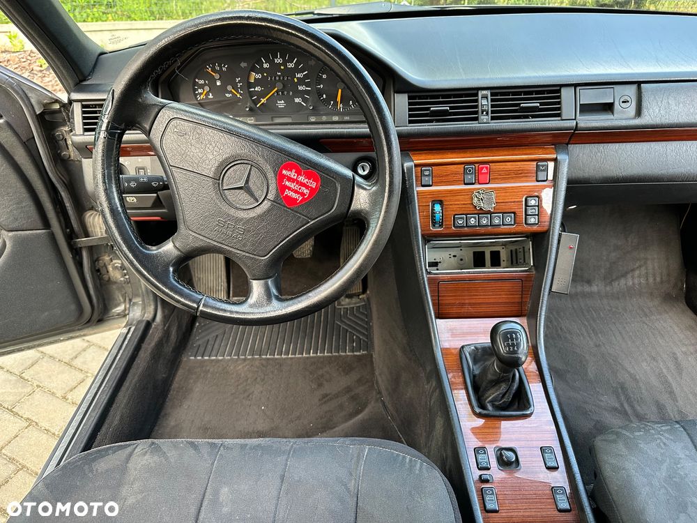 Mercedes-Benz W124 (1984-1993) - 8