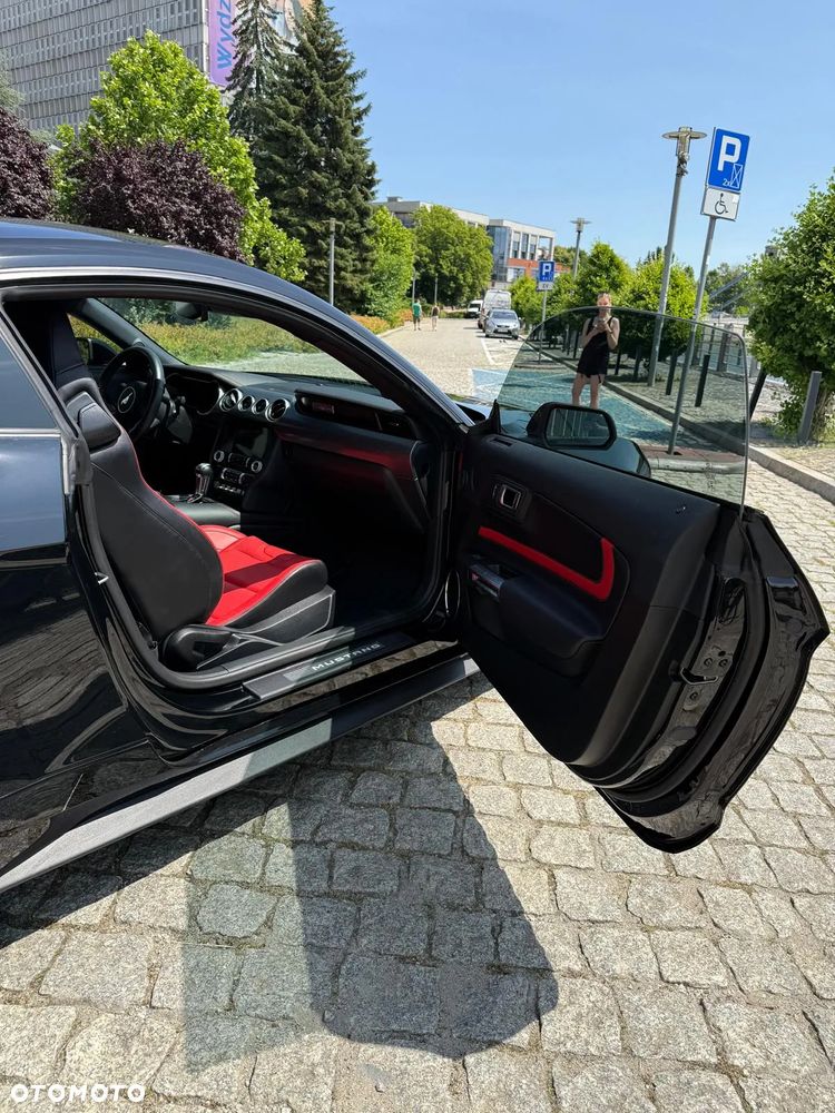 Ford Mustang 5.0 V8 GT - 38