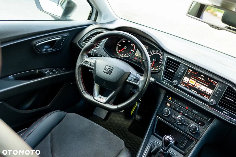 Seat Leon 2.0 TDI DPF Start&Stop FR - 32
