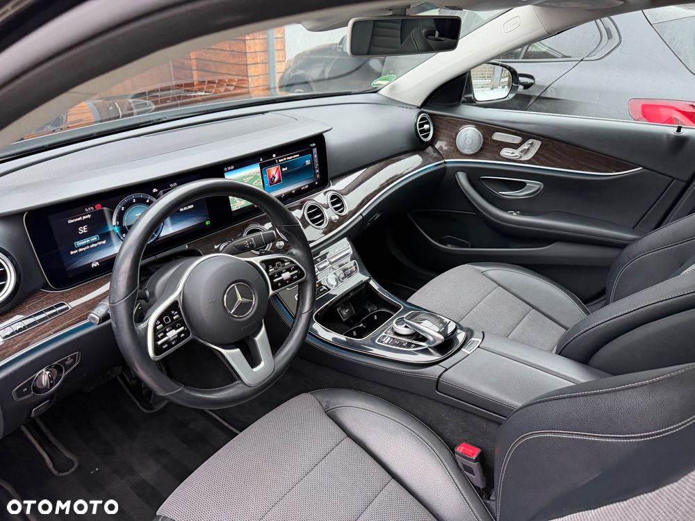 Mercedes-Benz Klasa E 220 d 9G-TRONIC Avantgarde - 18