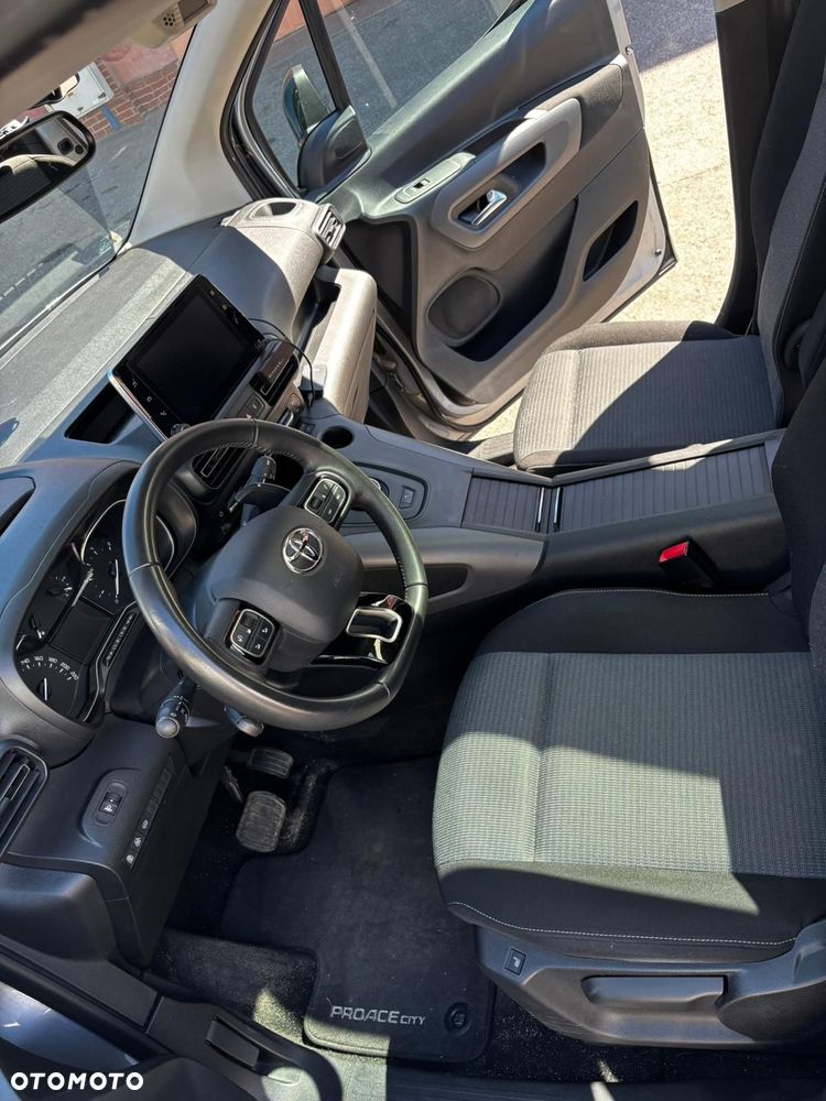 Toyota Proace City Verso 1.2 D-4T Family - 25