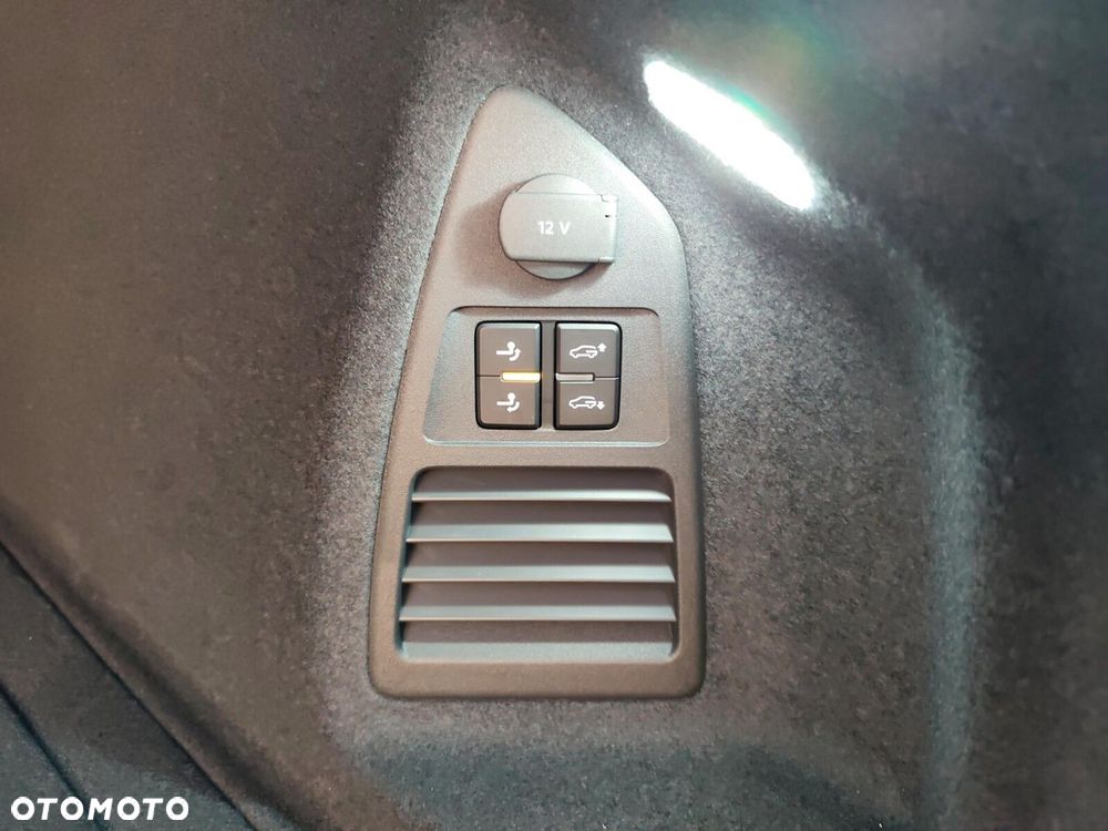 Volkswagen Touareg 3.0 V6 TDI SCR 4Mot R-Line - 33