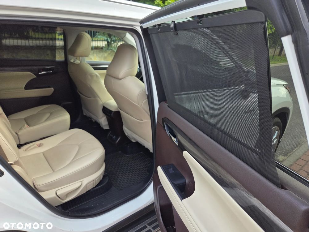 Toyota Highlander 2.5 Hybrid Executive - 33