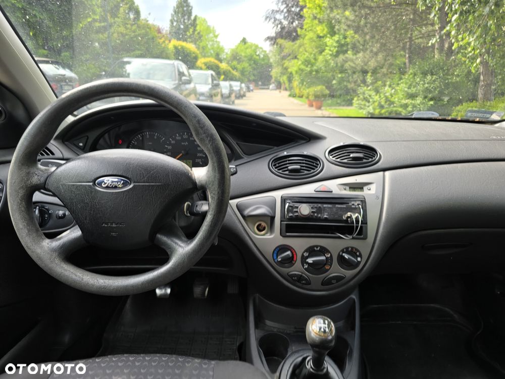 Ford Focus 1.6 Comfort - 13