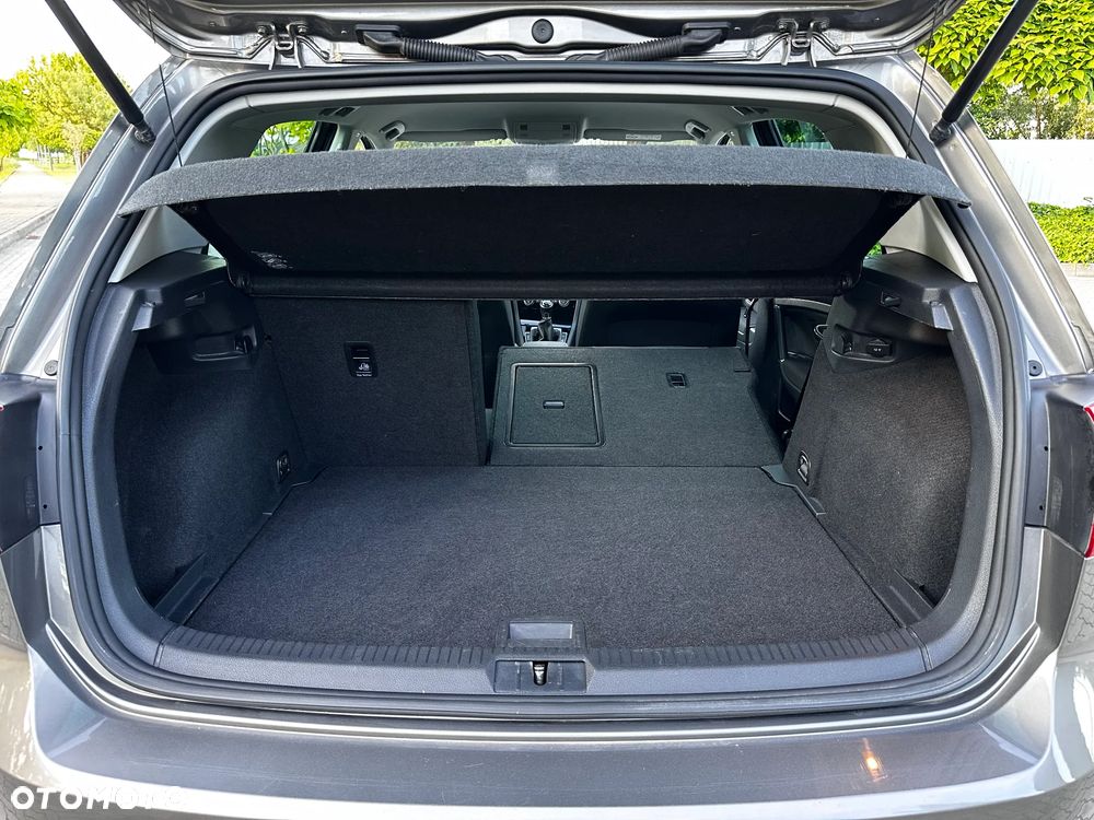 Volkswagen Golf 1.4 TSI (BlueMotion Technology) Highline - 32