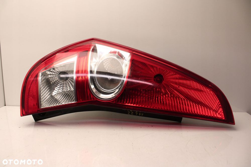 suzuki splash 08r- lampa lewy tył lewa tylna - 1