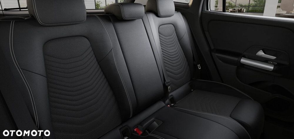 Mercedes-Benz GLA - 6