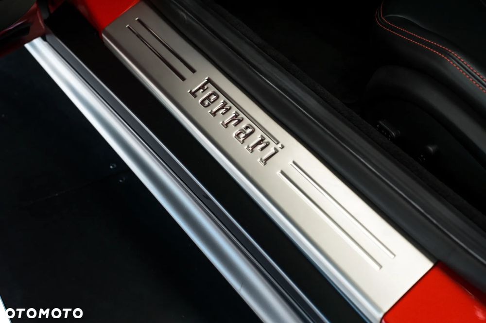 Ferrari 812 Superfast - 25