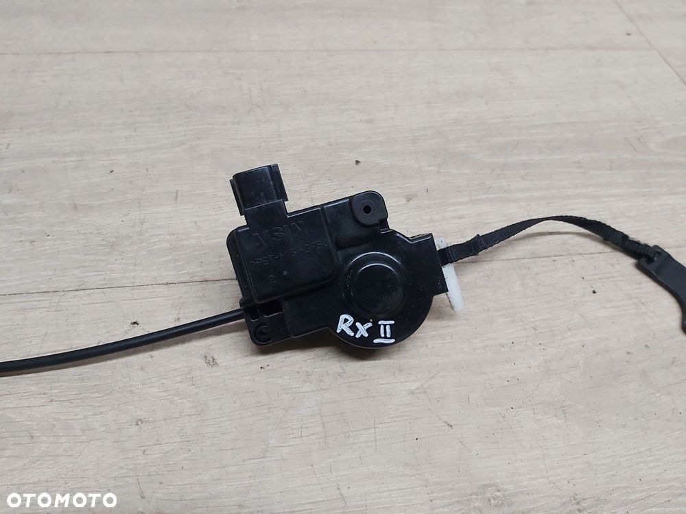 LEXUS RX II 300 350 400h otwieranie awaryjne wlewu paliwa siłownik klapki - 3