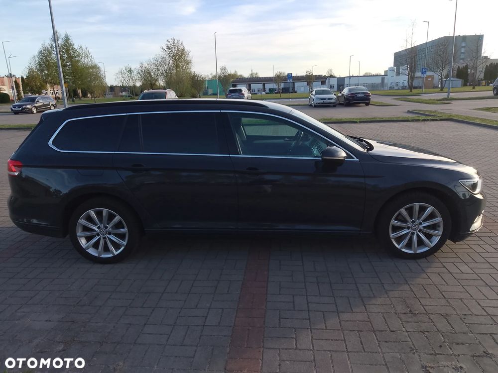 Volkswagen Passat 2.0 TDI SCR DSG Comfortline - 4