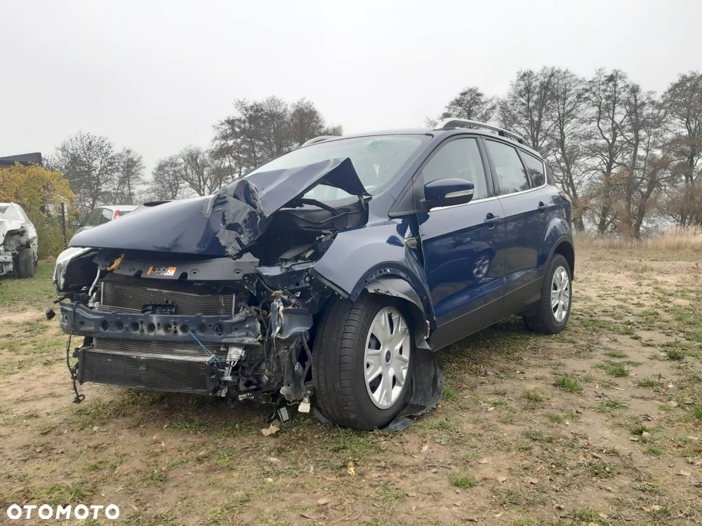 Ford Kuga 1.5 EcoBoost 2x4 Trend - 2