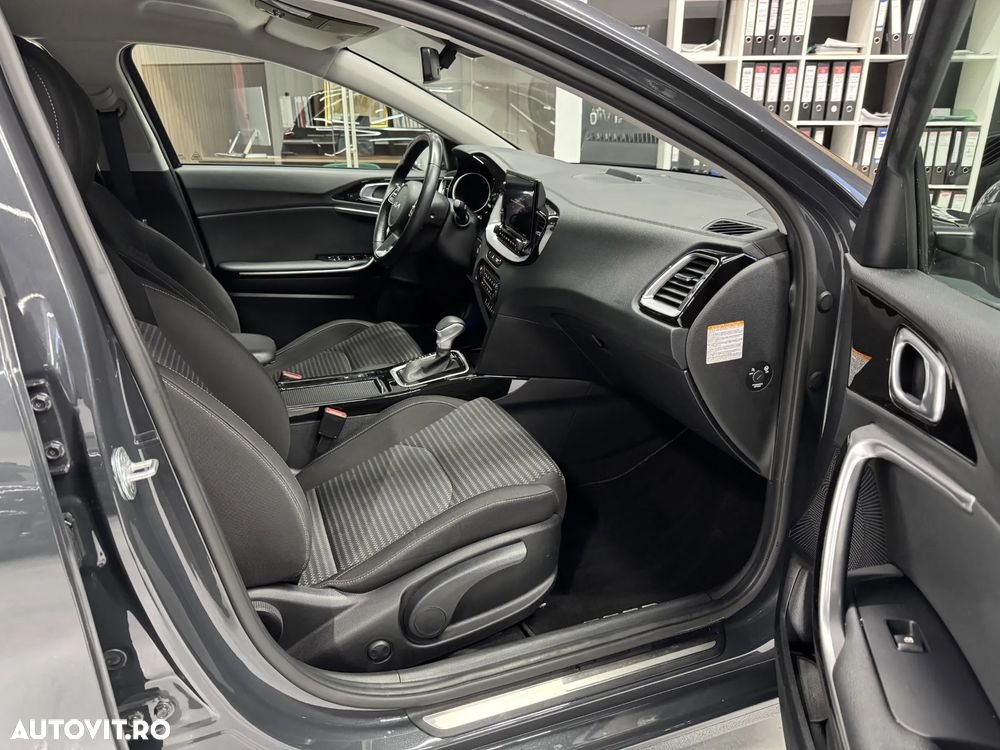 Kia Ceed SW 1.6 GDI DCT OPF Plug-in-Hybrid Spirit - 11