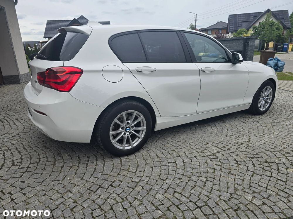 BMW Seria 1 118i - 3