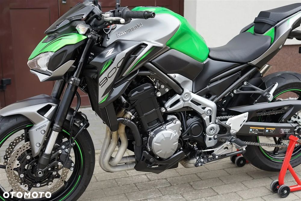 Kawasaki Z 900 - 29