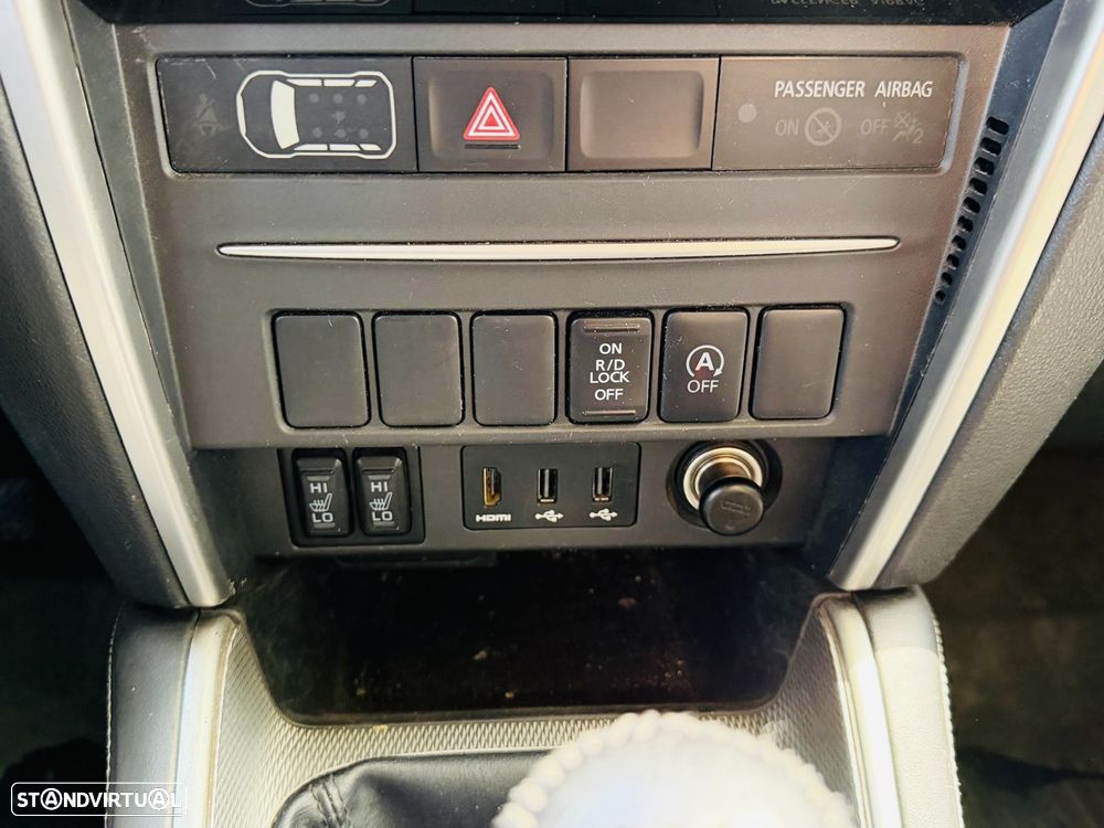 Mitsubishi L200 - 20