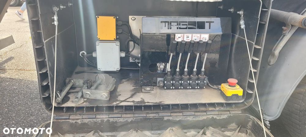 Volvo FL - 7