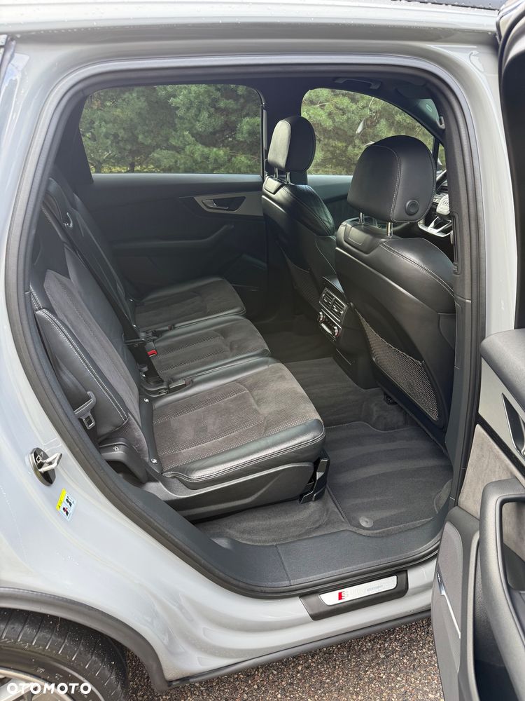 Audi Q7 - 16