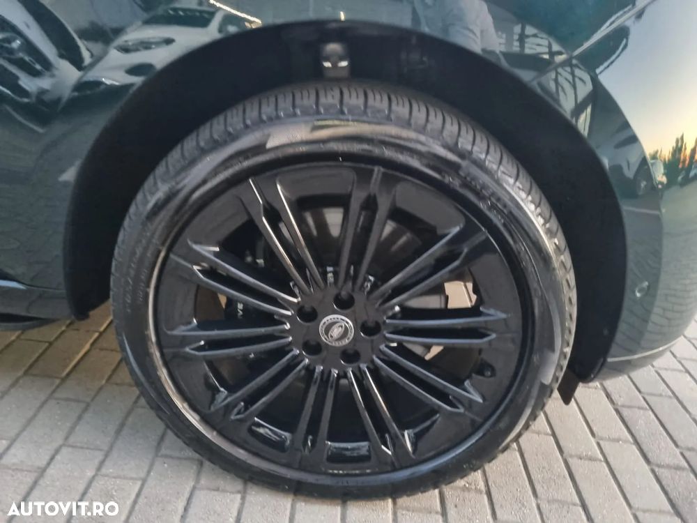 Land Rover Range Rover 4.4 V8 P530 LWB SV - 13