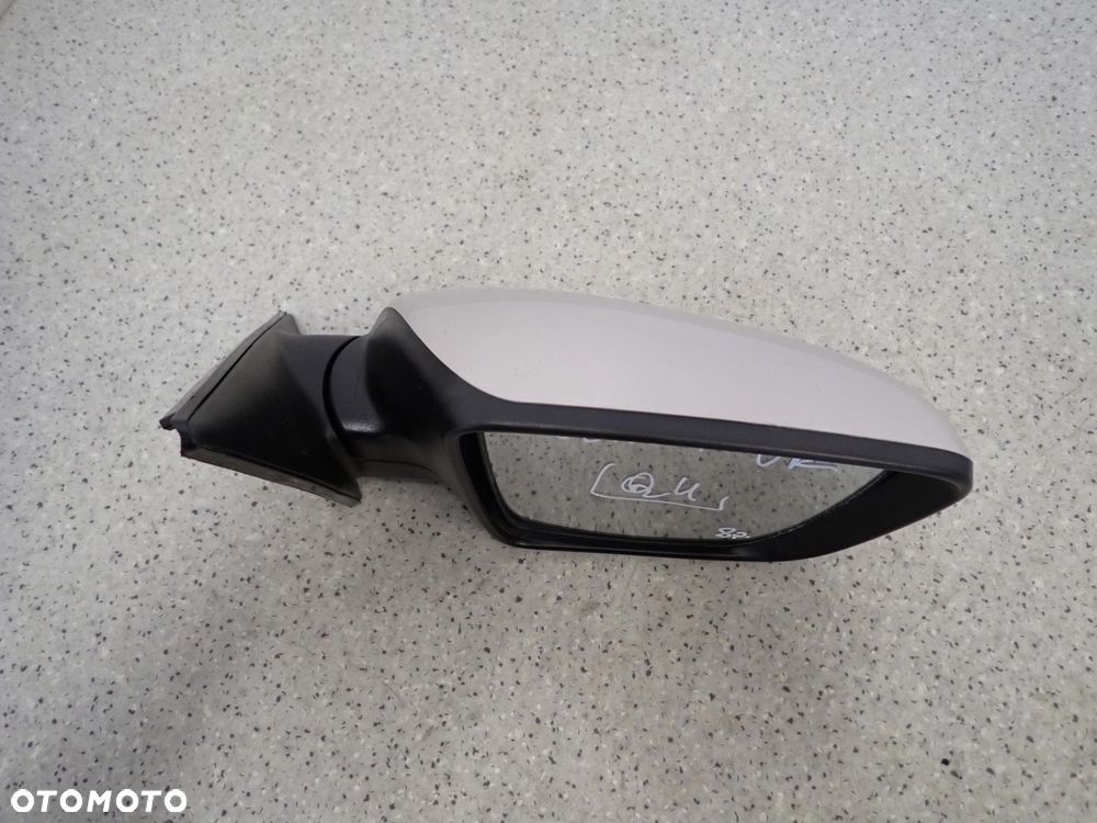 KIA VENGA 09- LUSTERKO PRAWE QU 8 PIN - 2