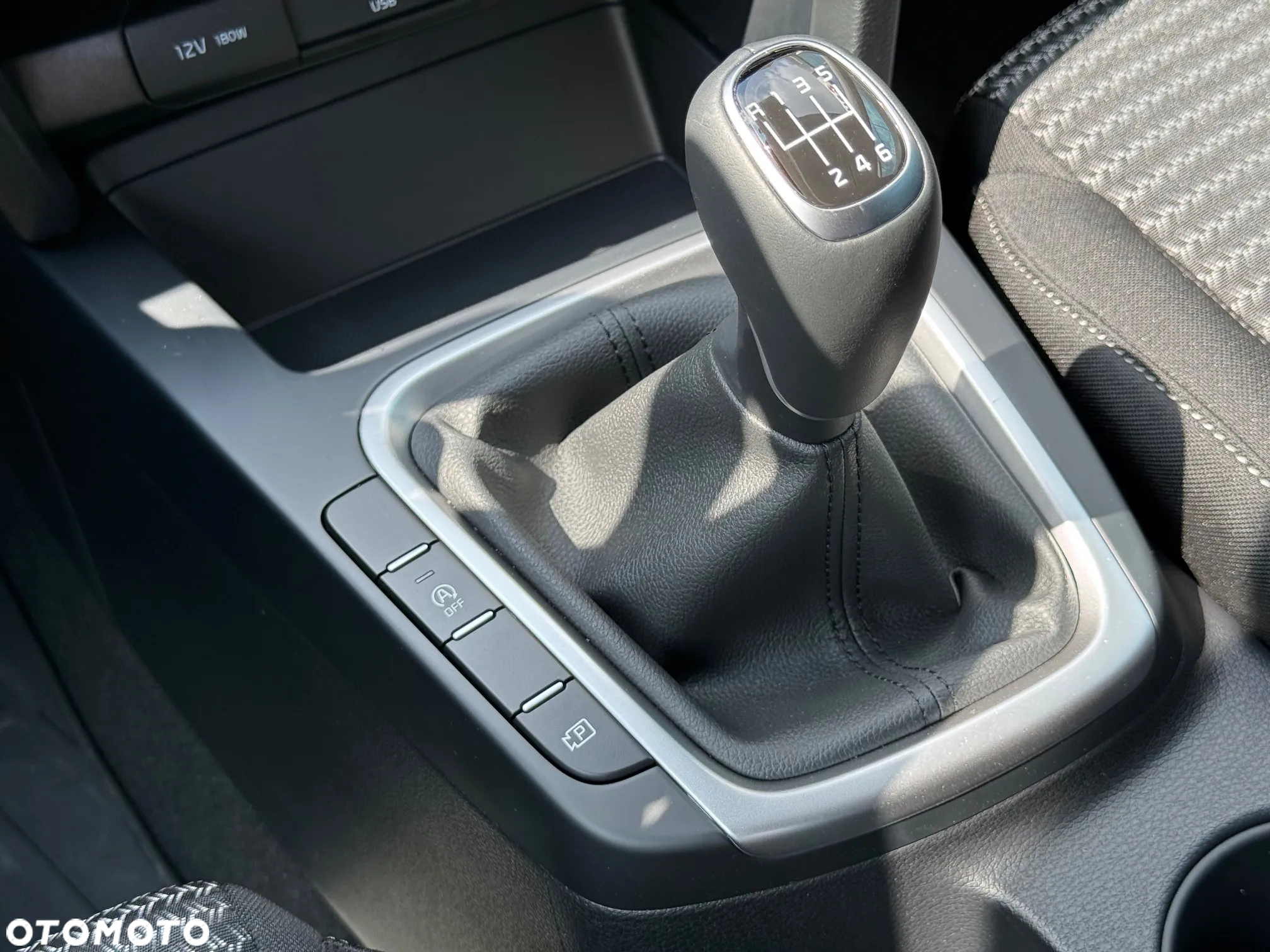 Kia XCeed 1.5 T-GDI M - 27